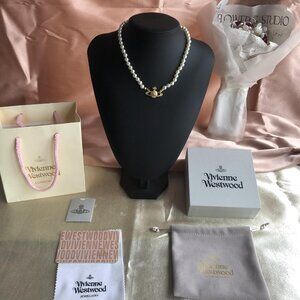 BRAND NEW Vivienne westwood gold Orb Pearl Choker Necklace